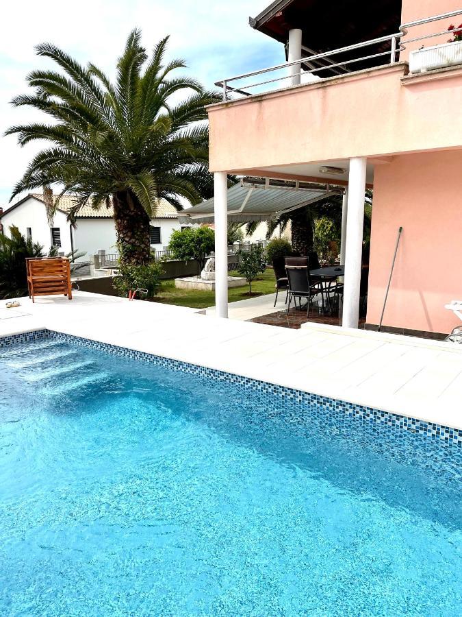 D&A Apartment With Private Swimming Pool Pula Luaran gambar